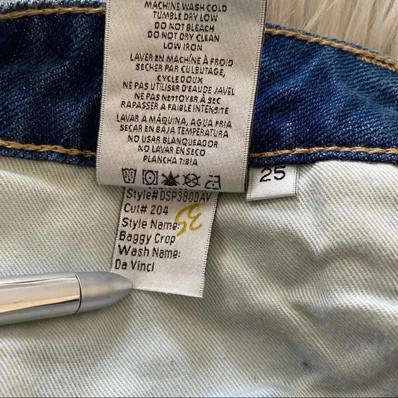 WILDFOX Baggy Crop Jean NWT - Picture 8 of 8